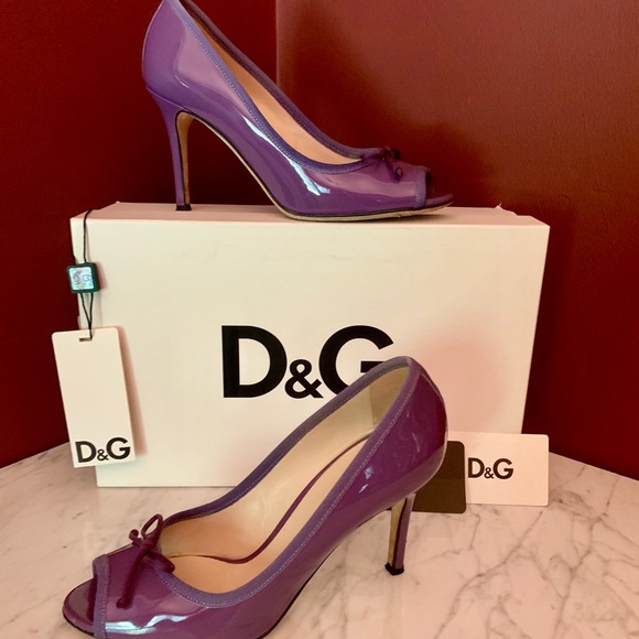 🎉HP🎉 D&G Patent Peep Toe Pumps - Picture 4 of 8